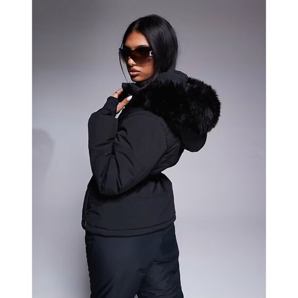 ASOS Curve 4505 Ski - Insulated Snow & Ski Belted Jacket in Black (16) - Picture 12 of 12